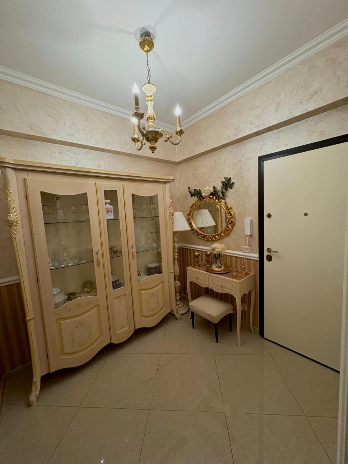 Roc House Apartment *
